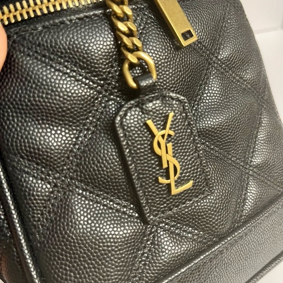 Saint Laurent 80s Vanity Grain de Poudre Quilted Shoulder Bag - Picture 10 of 12